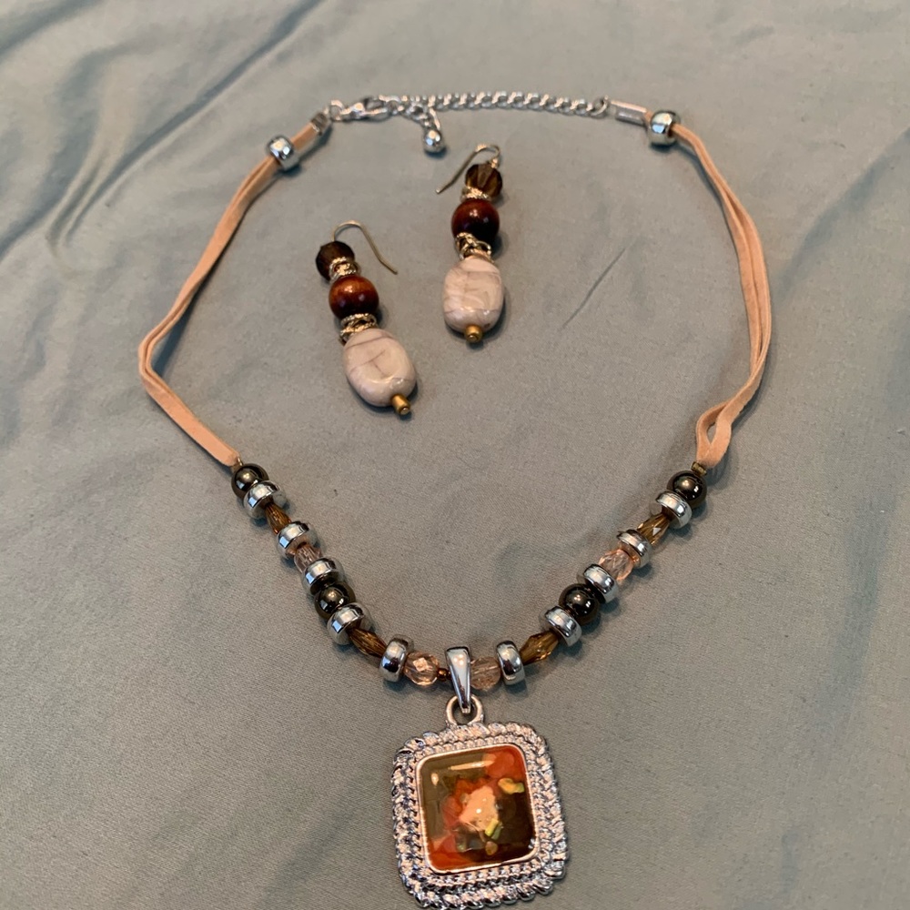 COSTUME JEWELRY MATCHING SET